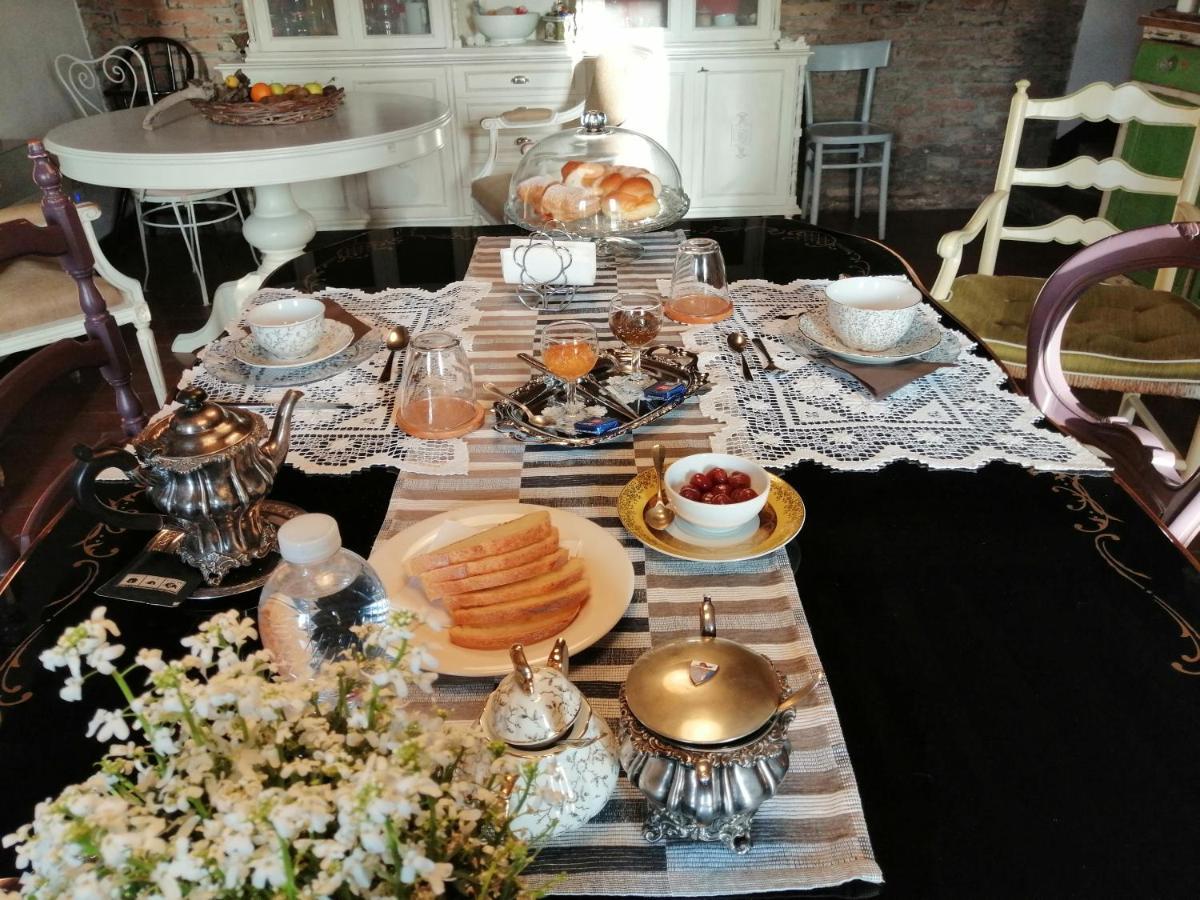 Corte Di Maggio B&B Country House อิโมลา ภายนอก รูปภาพ